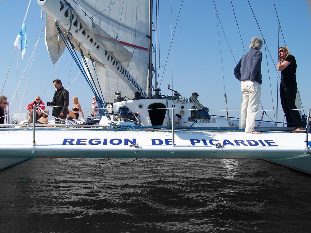 Maxi catamaran Région de Picardie à quai