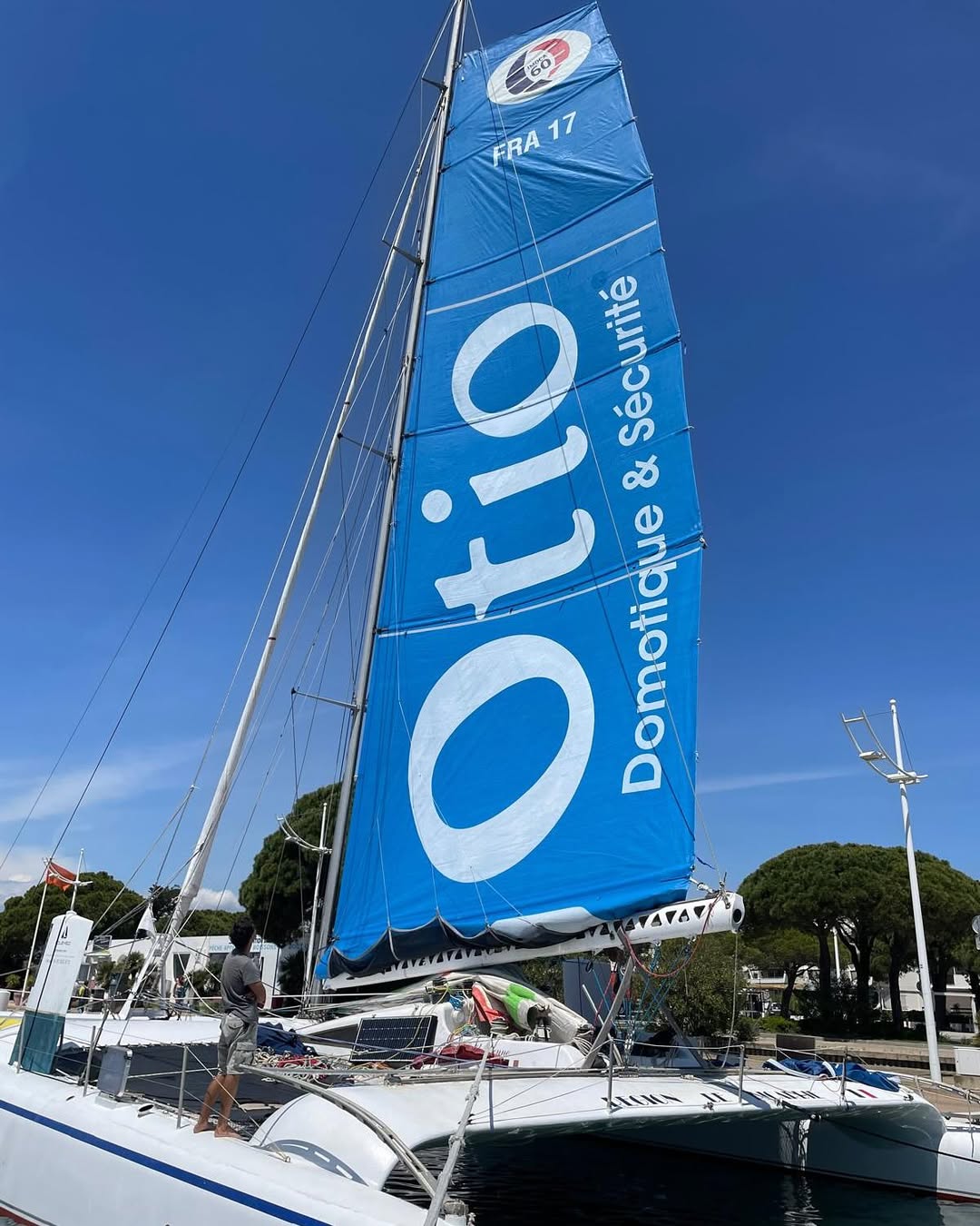 La voile d’Imoca de Kito commence une nouvelle vie…🔵⚪️ (2)